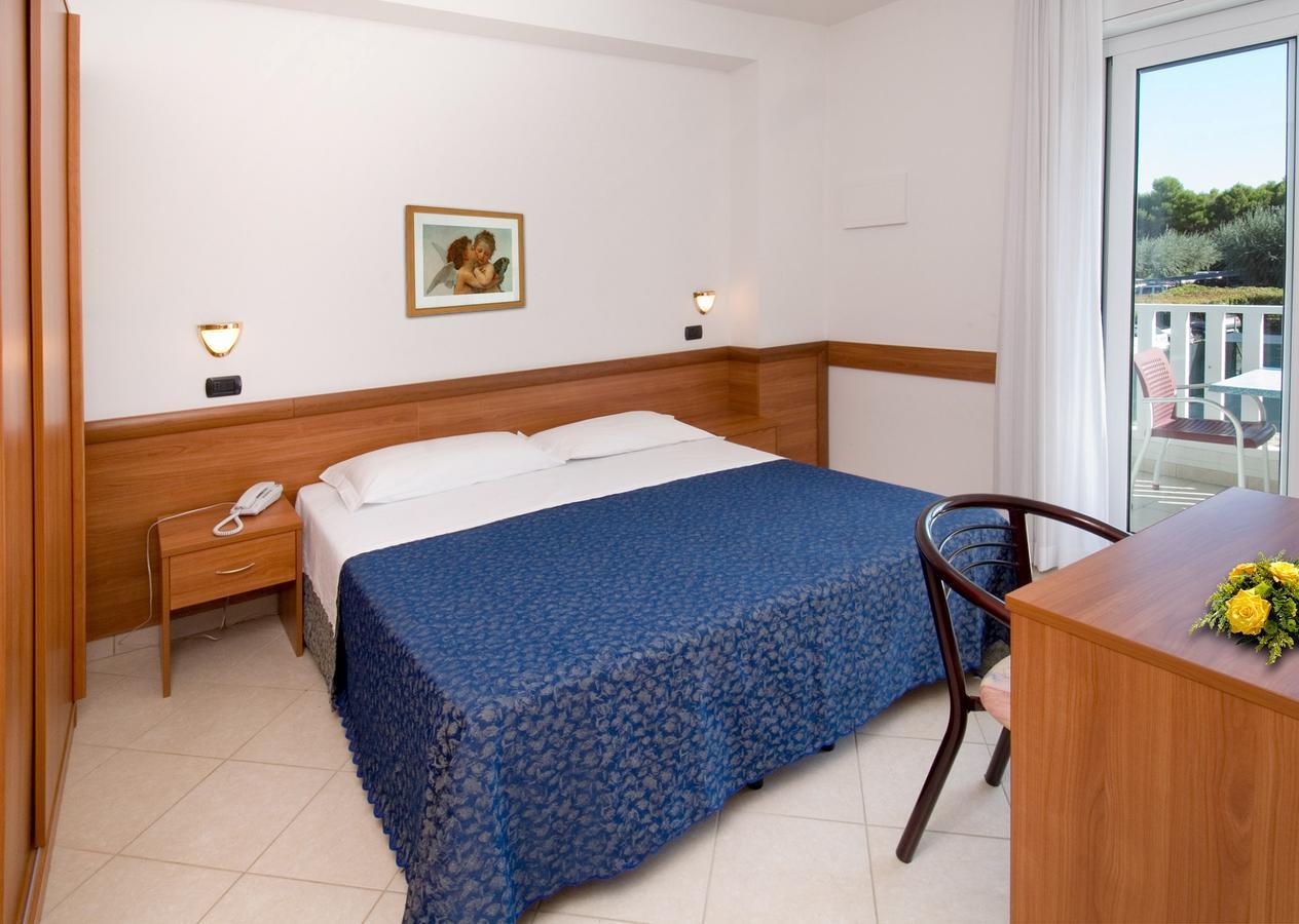 Residence Clipper Giulianova Εξωτερικό φωτογραφία